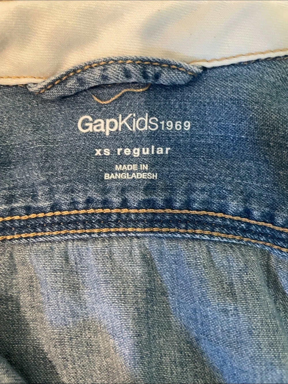 GapKids Light Wash Denim Button-Up Shirt XS